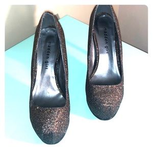 Size 7 Madden Girl 4” Sparkly Platform Pump